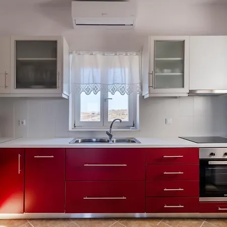 Stone Kontiani - Red *