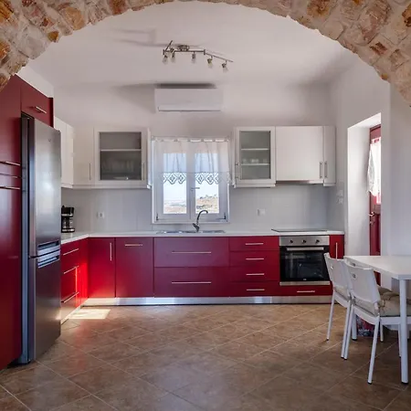 Stone Kontiani - Red Villa