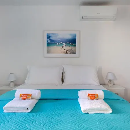 Stone Kontiani - Red וילה